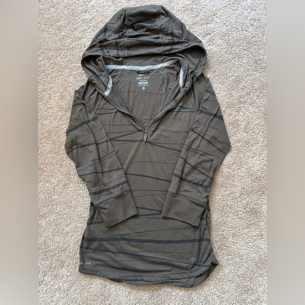 Nike Dri-Fit Hooded Running Top